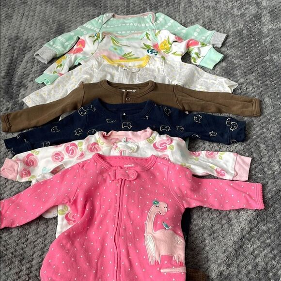 ❤️Carter's Baby Gap Onesie Pajamas Set with Floral and Polka Designs 0-3months - Picture 1 of 10